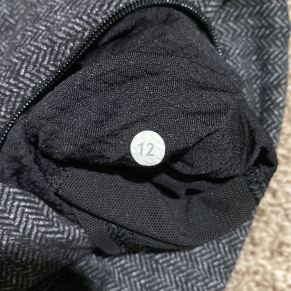 Lululemon Pullover - Picture 3 of 6
